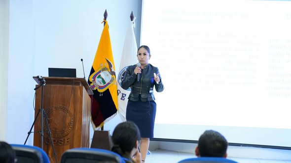 Conferencia Magistral “Derechos Humanos con enfoque de género y diversidad en el proceso p